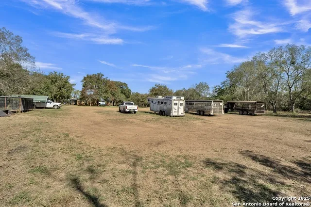 470 Rutledge Poteet, TX 78065