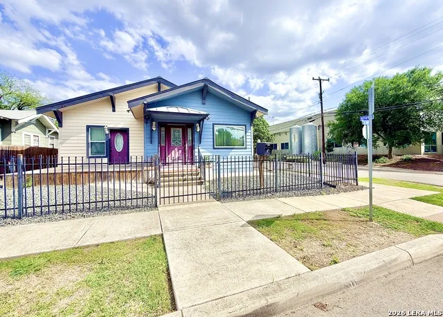 702 E EUCLID AVE San Antonio, TX 78212
