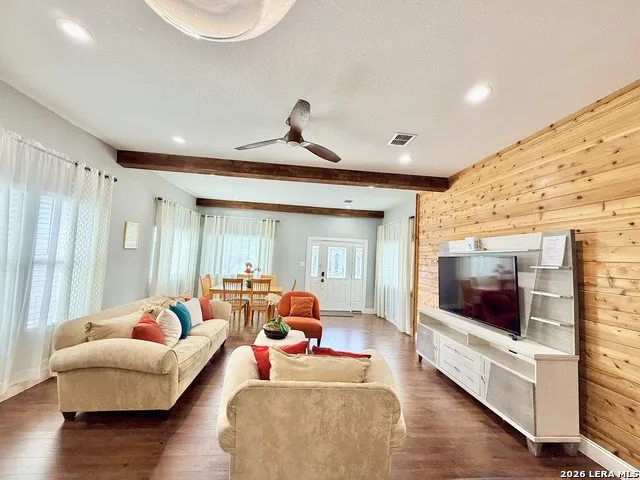702 E EUCLID AVE San Antonio, TX 78212