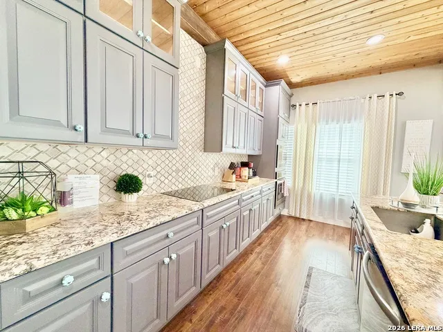 702 E EUCLID AVE San Antonio, TX 78212