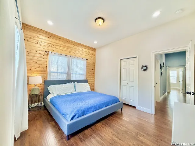 702 E EUCLID AVE San Antonio, TX 78212