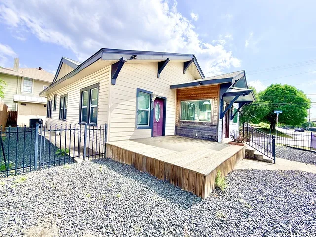 702 E EUCLID AVE San Antonio, TX 78212