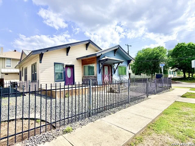 702 E EUCLID AVE San Antonio, TX 78212