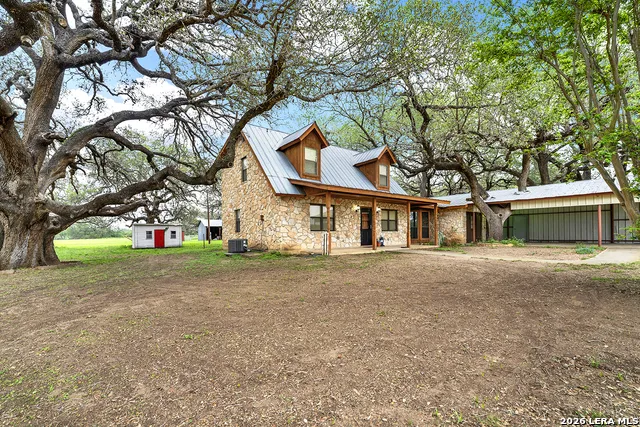 360 HORTON RD Poteet, TX 78065