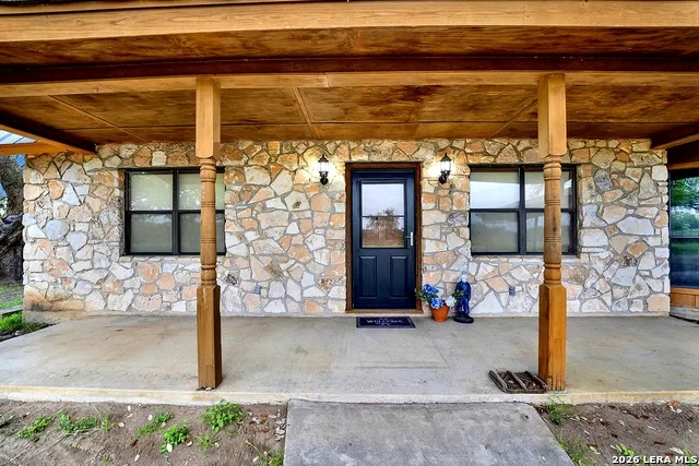 360 HORTON RD Poteet, TX 78065