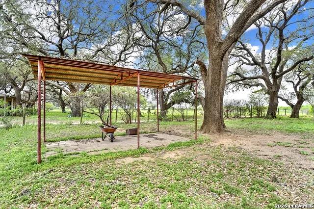 360 HORTON RD Poteet, TX 78065