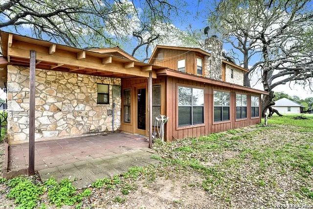 360 HORTON RD Poteet, TX 78065