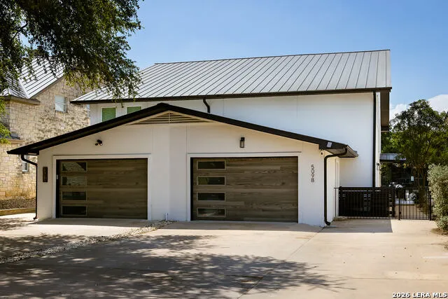 509 HI CIR N #B Unit B Horseshoe Bay, TX 78657