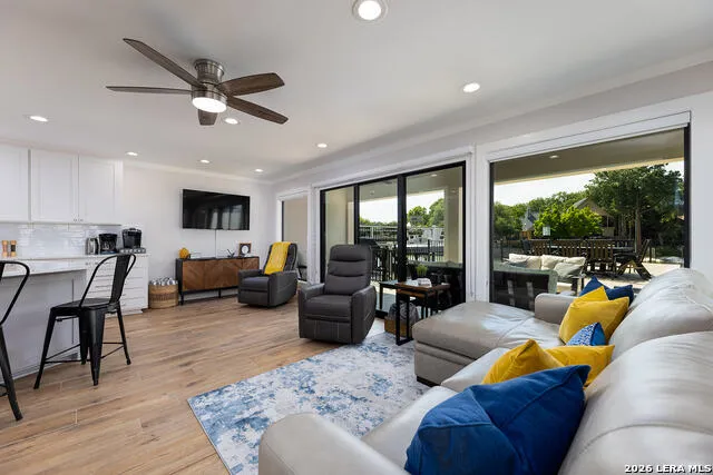 509 HI CIR N #B Unit B Horseshoe Bay, TX 78657