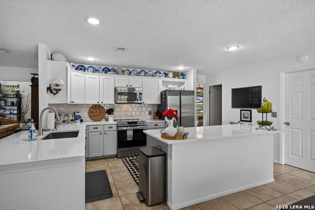 13611 Thessaly Universal City, TX 78148