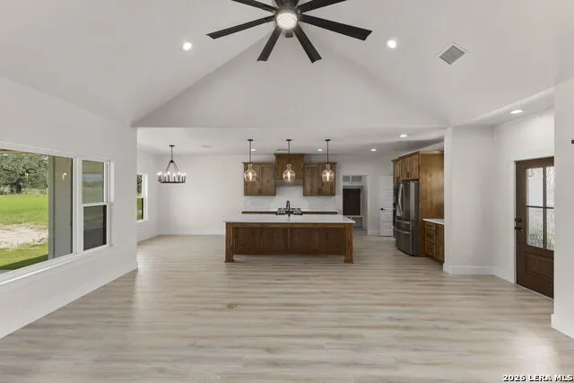 156 FIREWHEEL LOOP Floresville, TX 78114