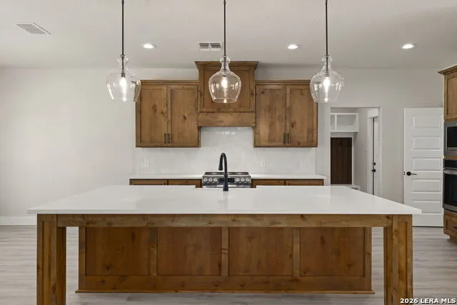 156 FIREWHEEL LOOP Floresville, TX 78114