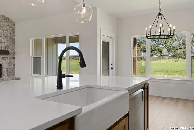 156 FIREWHEEL LOOP Floresville, TX 78114