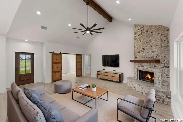 156 FIREWHEEL LOOP Floresville, TX 78114