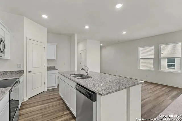 128 Peterson Place Adkins, TX 78101