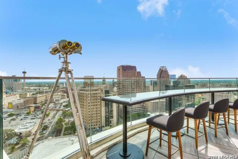 123 Lexington #APT 1703
