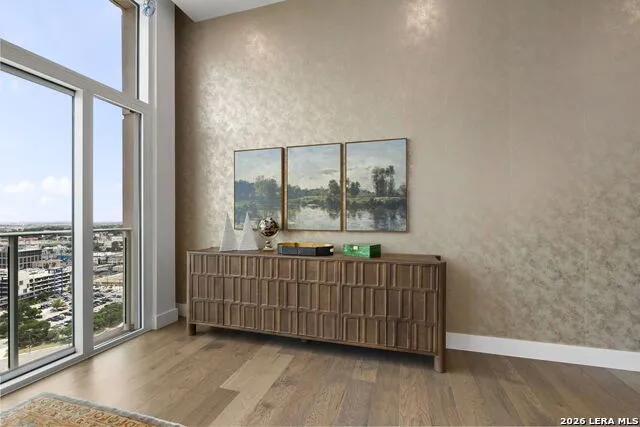 123 Lexington #APT 1703 San Antonio, TX 78205