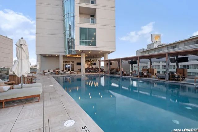 123 Lexington #APT 1703 San Antonio, TX 78205