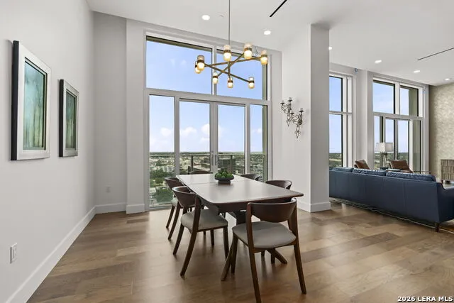 123 Lexington #APT 1703 San Antonio, TX 78205