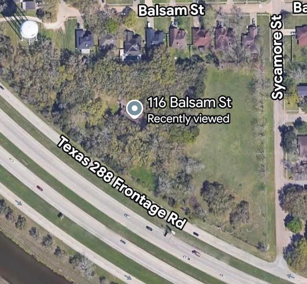 116 Balsam Street Lake Jackson, TX 77566