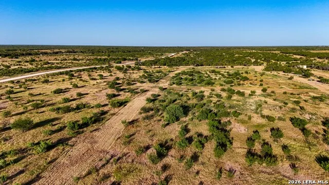 6192 County Road 2500 Bigfoot, TX 78005