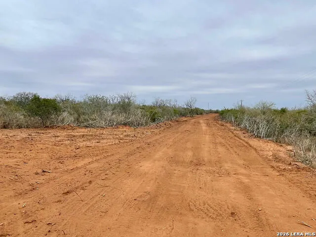 10.01 ACRES CR 2701 and FM 140 Bigfoot, TX 78005