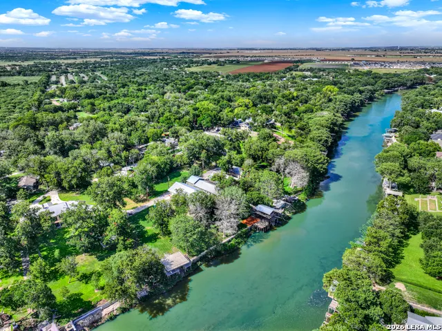 1150 Ethel Seguin, TX 78155