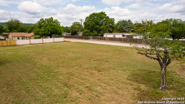 519 Lucille Kerrville, TX 78028