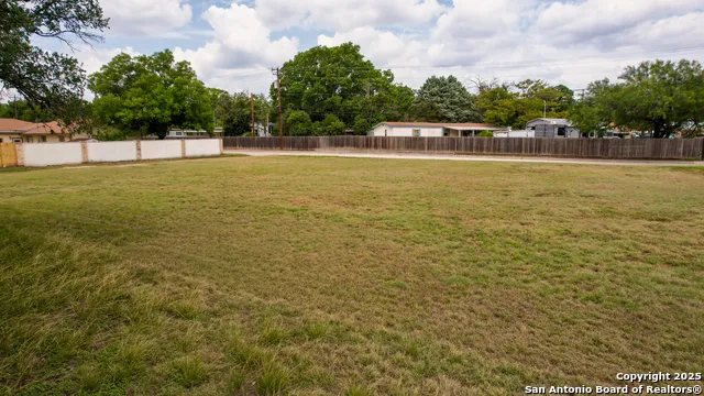 519 Lucille Kerrville, TX 78028