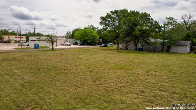 519 Lucille Kerrville, TX 78028