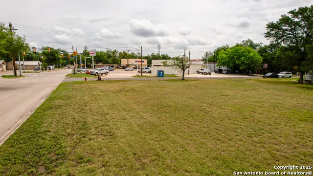 519 Lucille Kerrville, TX 78028