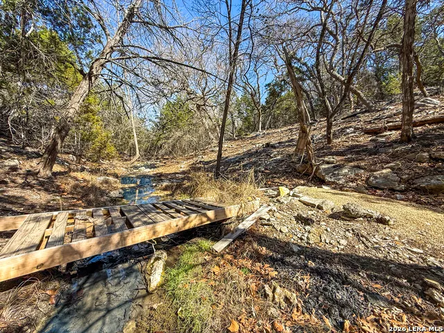 214 Hazelett Rd Kerrville, TX 78028