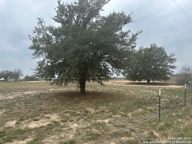 003 Stevens Rd Von Ormy, TX 78073
