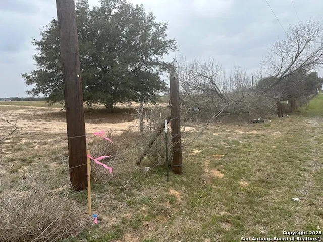 003 Stevens Rd Von Ormy, TX 78073