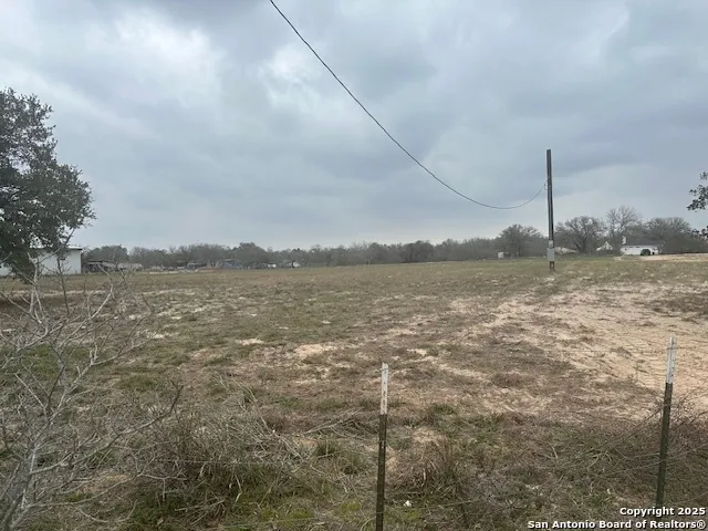 003 Stevens Rd Von Ormy, TX 78073