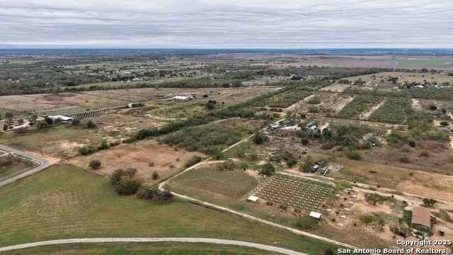 000 W County Road 681 Lytle, TX 78052