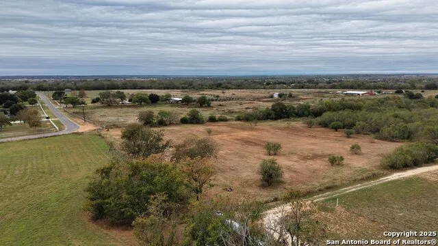 000 W County Road 681 Lytle, TX 78052