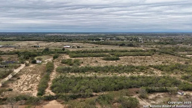 000 W County Road 681 Lytle, TX 78052