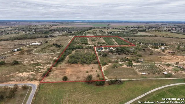 000 W County Road 681 Lytle, TX 78052