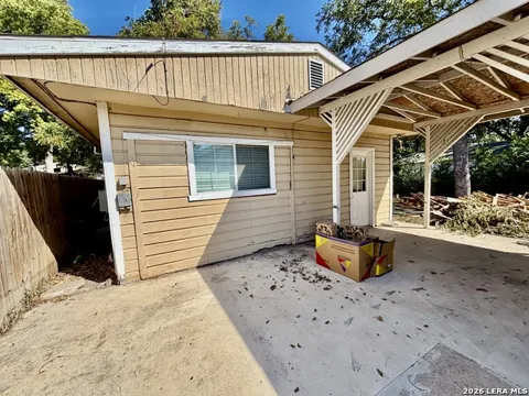 431 SUSSEX AVE Unit 2