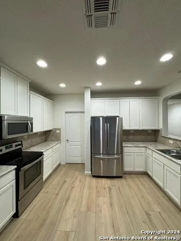 7746 HEAVENLY ARBOR San Antonio, TX 78254