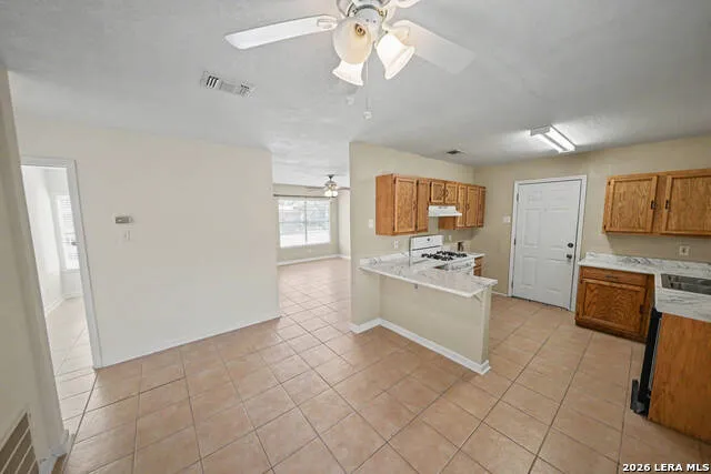 823 STRAIGHT LN Universal City, TX 78148