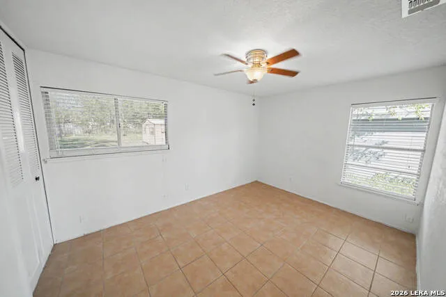 823 STRAIGHT LN Universal City, TX 78148