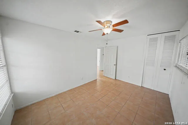 823 STRAIGHT LN Universal City, TX 78148