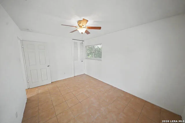 823 STRAIGHT LN Universal City, TX 78148