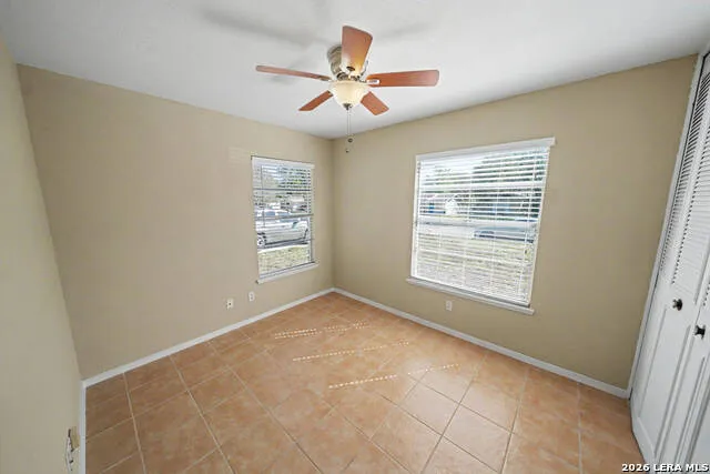 823 STRAIGHT LN Universal City, TX 78148