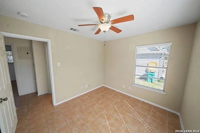 823 STRAIGHT LN Universal City, TX 78148