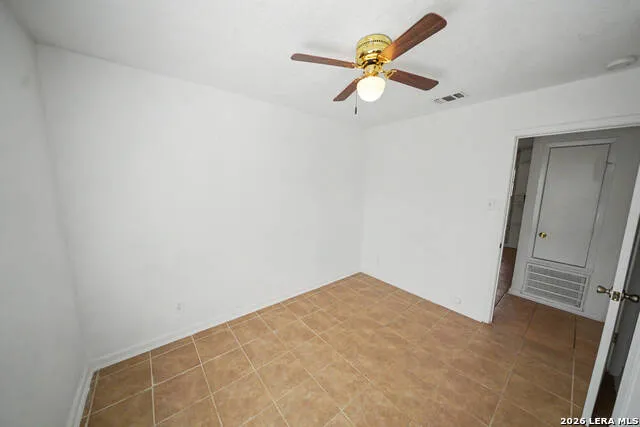 823 STRAIGHT LN Universal City, TX 78148