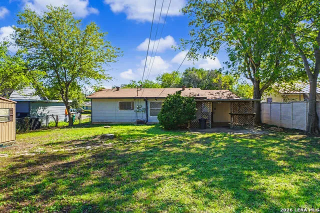 823 STRAIGHT LN Universal City, TX 78148