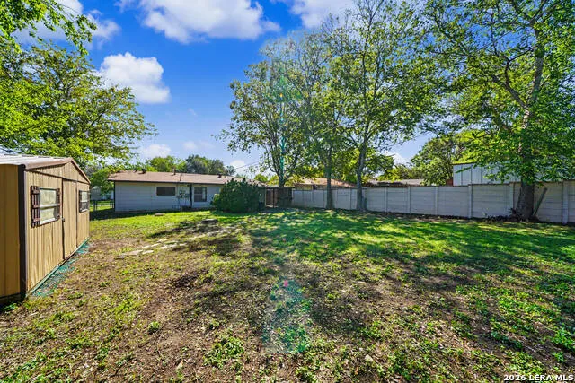 823 STRAIGHT LN Universal City, TX 78148